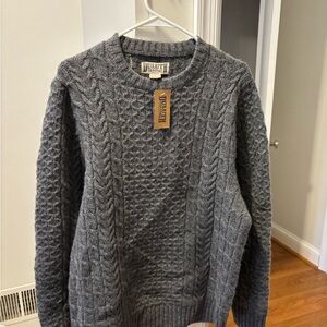 Duluth Trading Co Charcoal Cable Knit 100% Wool Crewneck Sweater